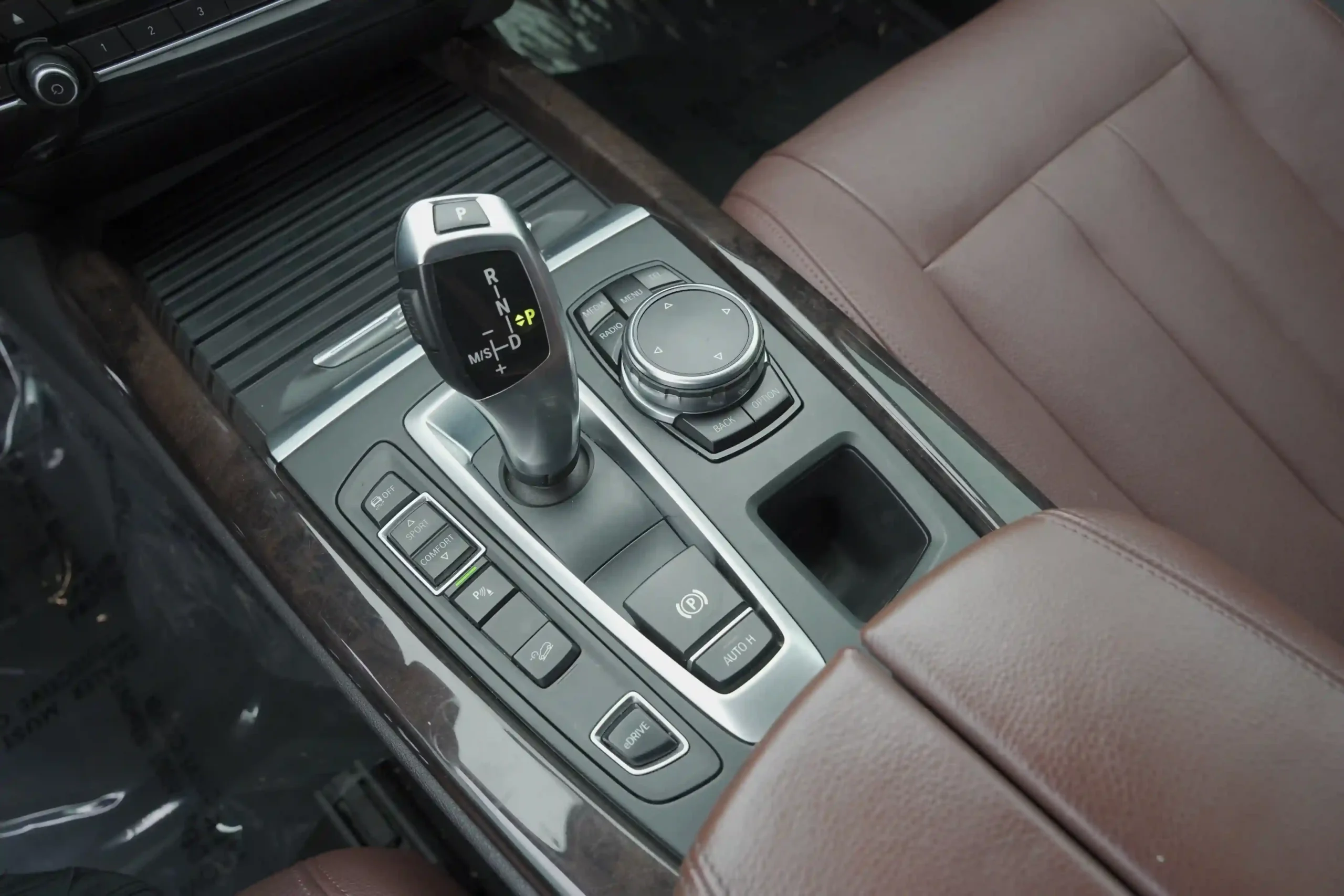 9A5B1B25-DF3B-41D5-86C4-BA59F25C9FD0_2_11zon