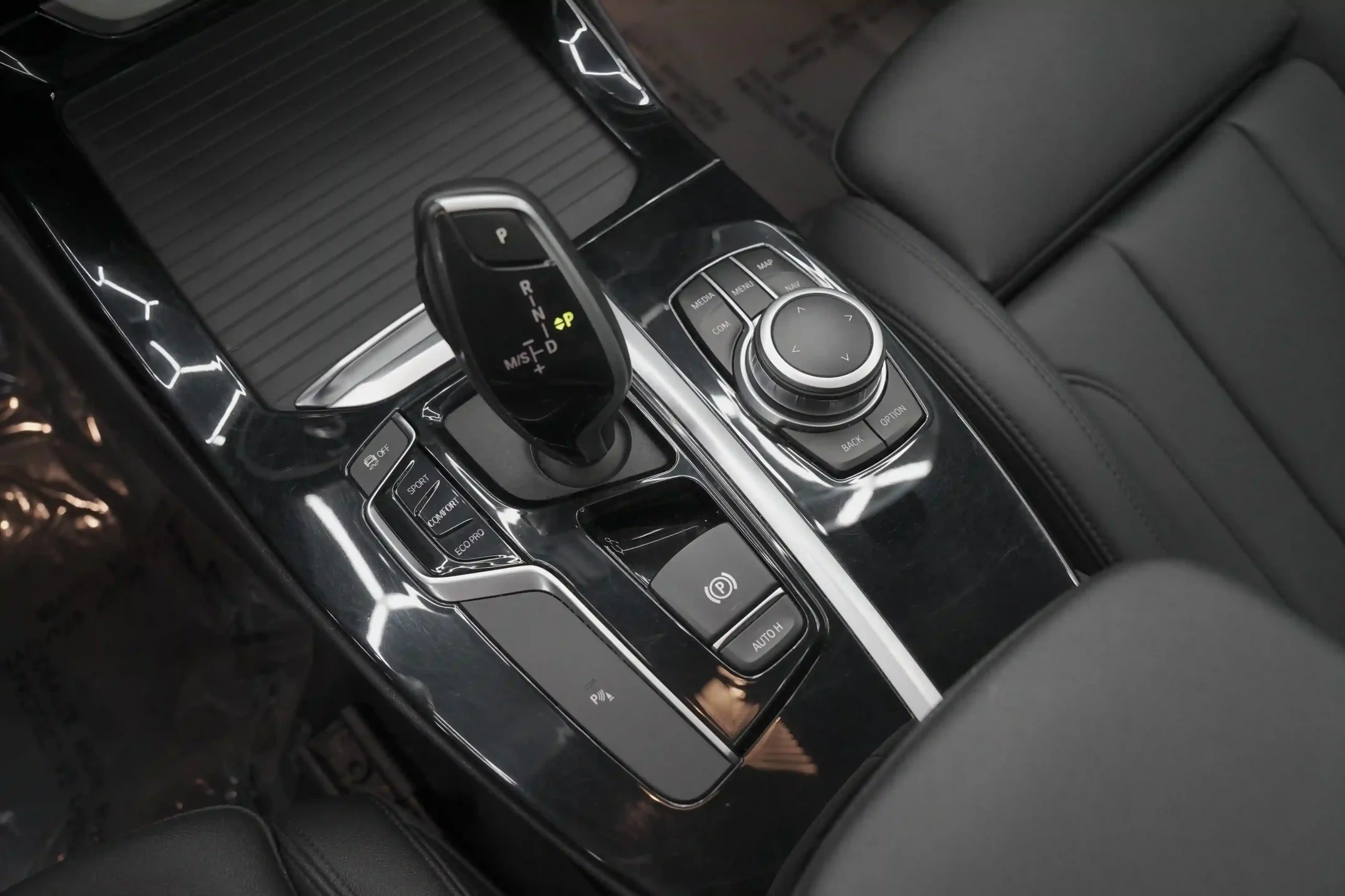 FC1EF54A-0BAB-4A18-80CD-E4C246EED897_20_11zon