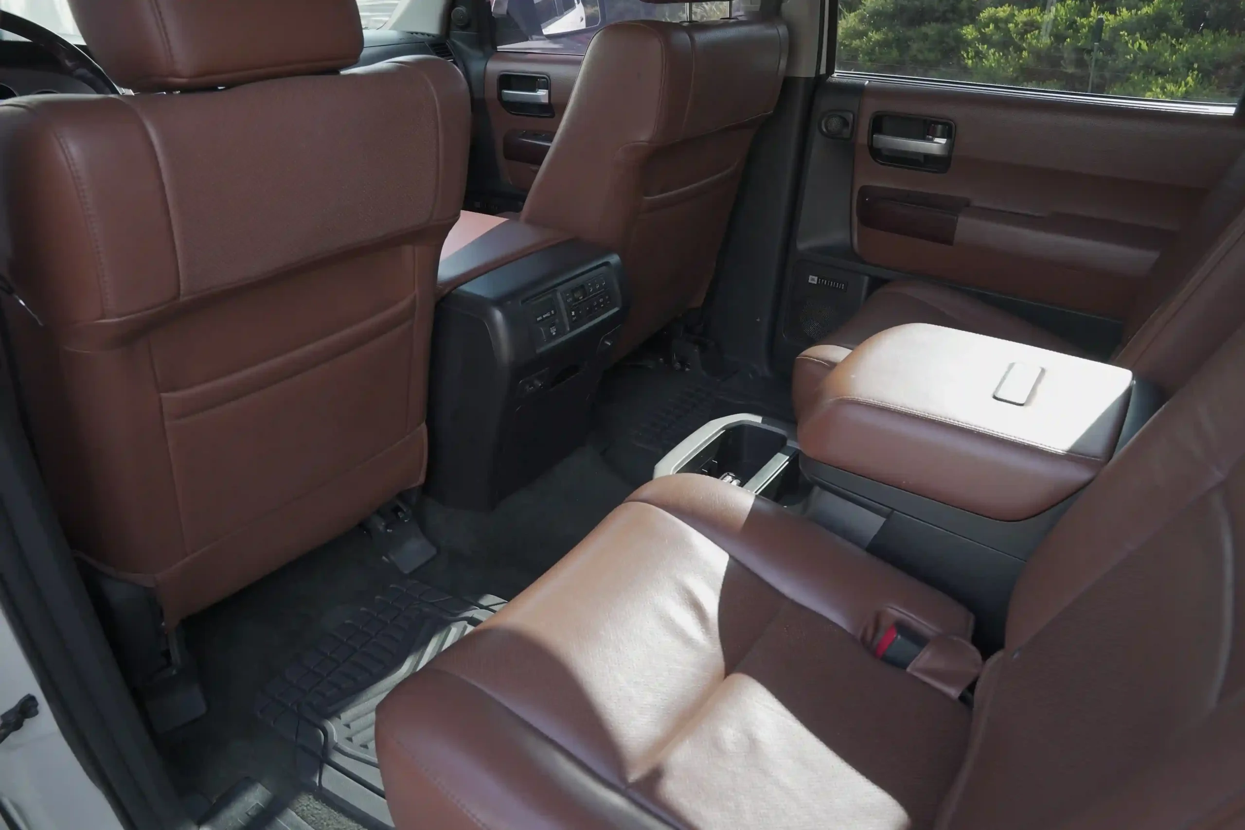 30FD4DAB-BB02-4A11-8A91-FFC8FC26F236_8_11zon