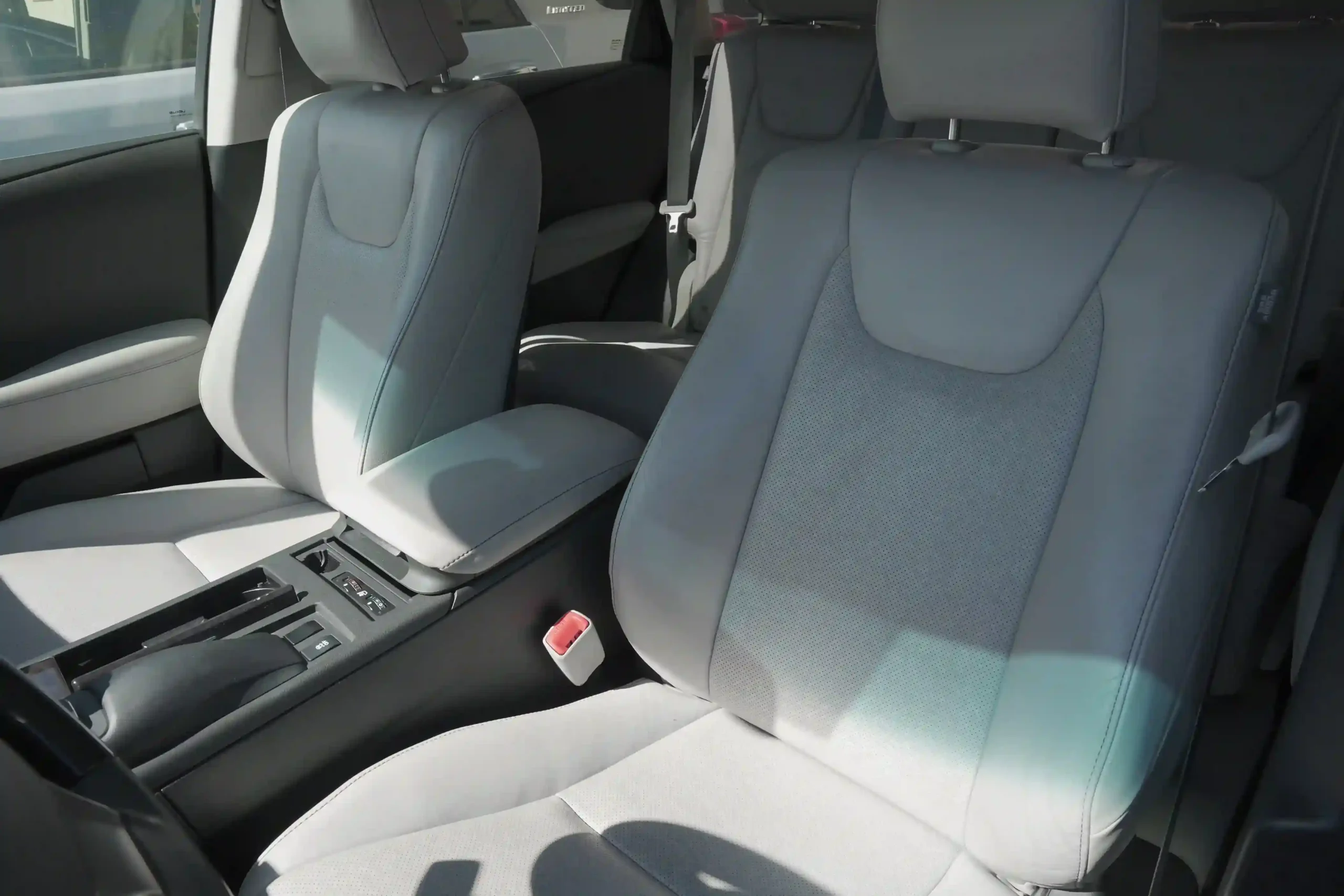 54402AFD-A0CC-4059-A608-A12410BBAD07_11_11zon