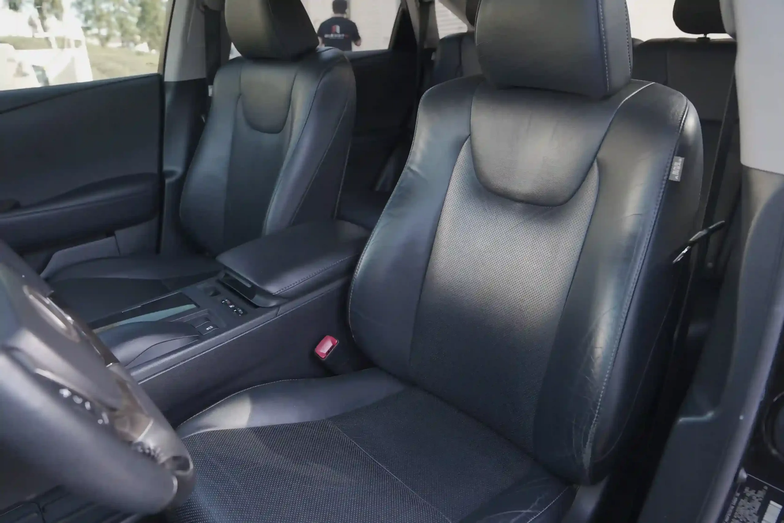 E5475BAD-856B-4410-86EE-10E6241C26C0_18_11zon