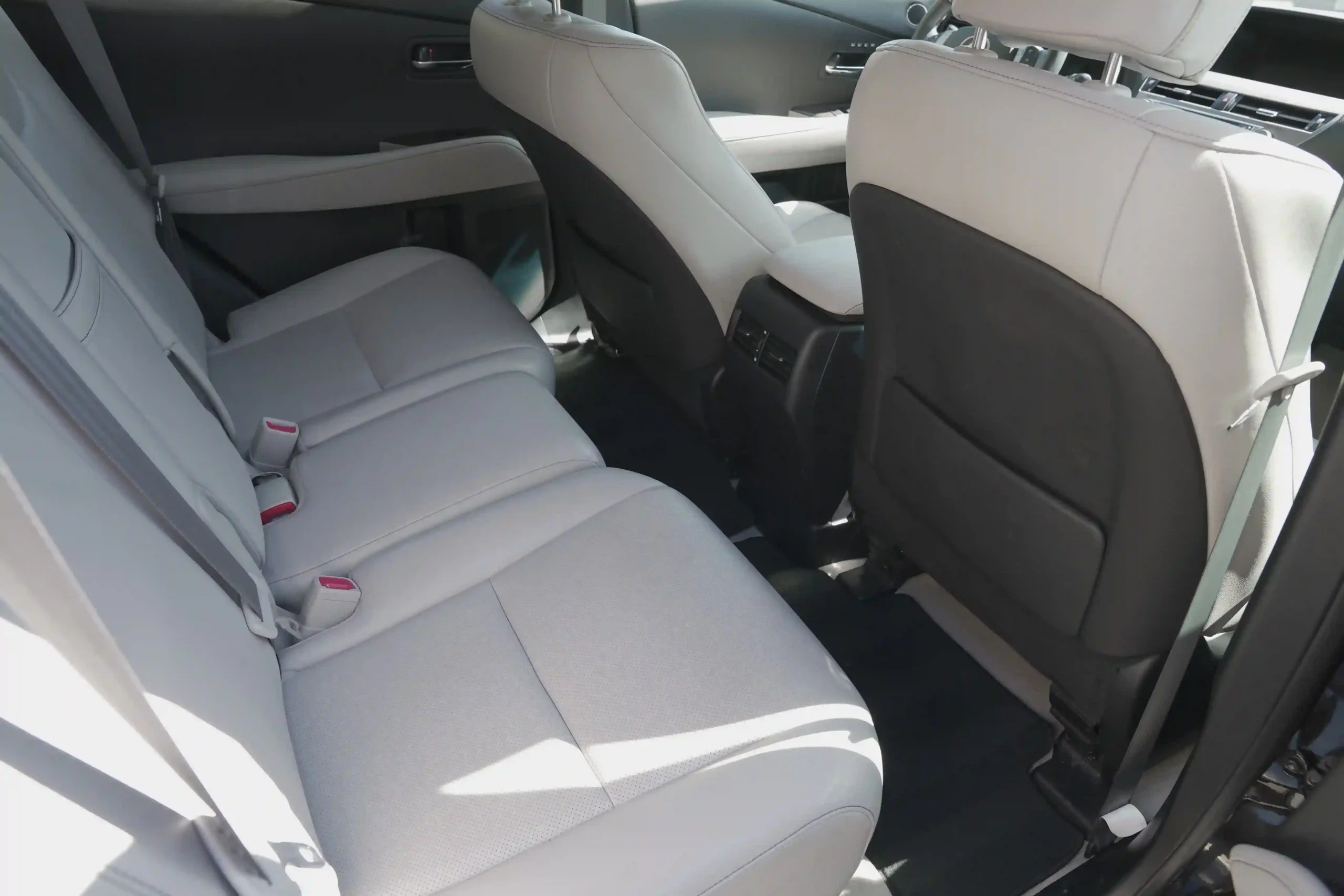 EE696094-E461-471E-B7CC-E5033DB178E4_18_11zon