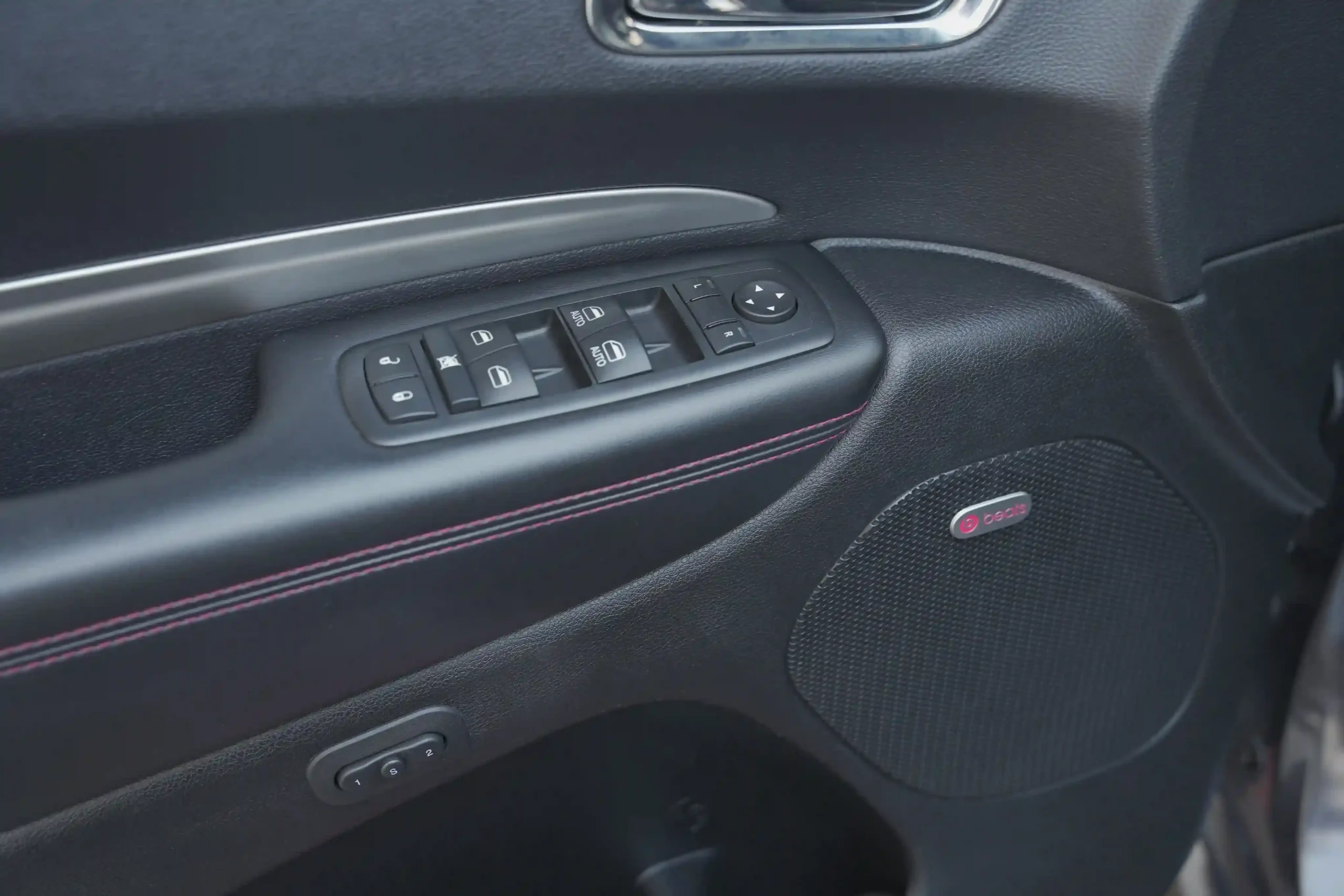 D1A696A4-33D9-44CF-B730-E732A1C9B9DD_18_11zon