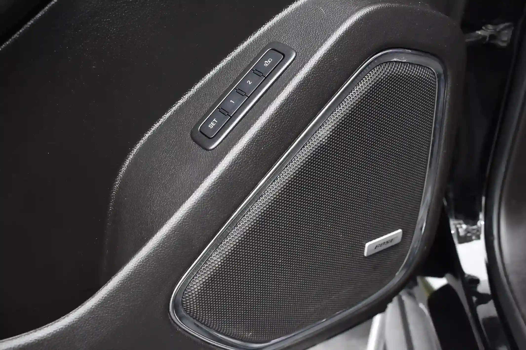 B9EB6054-8813-4A76-ADC9-384B407AB740_13_11zon